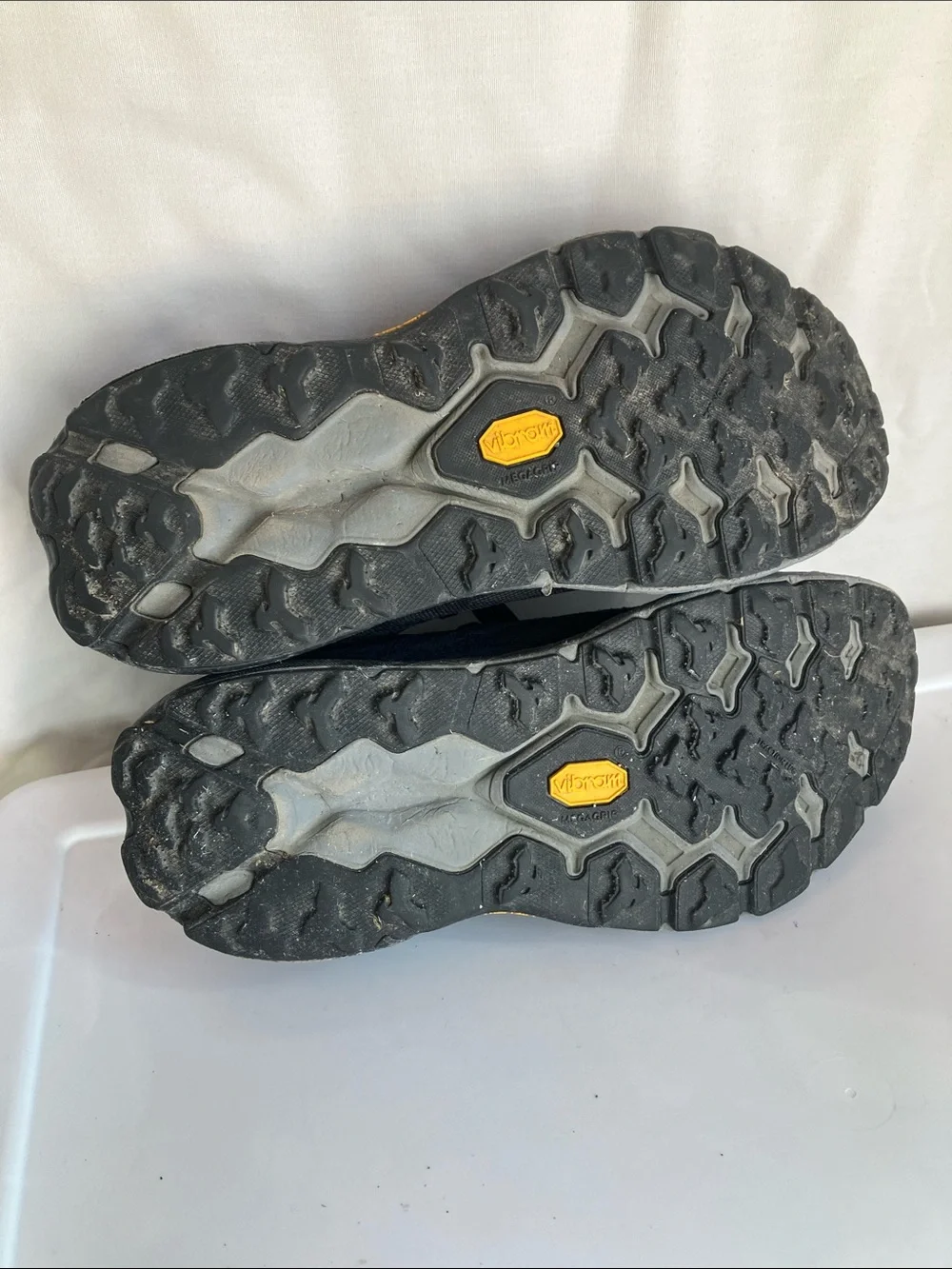 HOKA Speedgoat 5 Gore-Tex Trail Running Shoes Vibram Megagrip track women’s 10